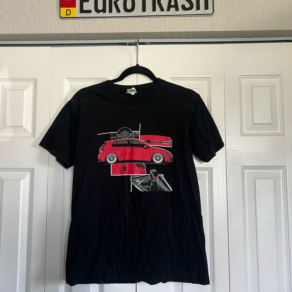 M VW tshirt